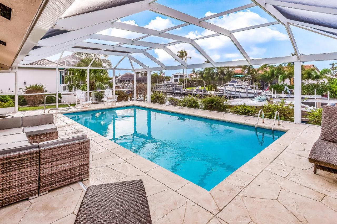 Menorca Court Villa Marco Island Exteriör bild